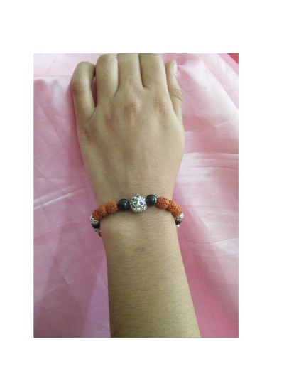 Rudraksha Bracelet Lion Face Onyx